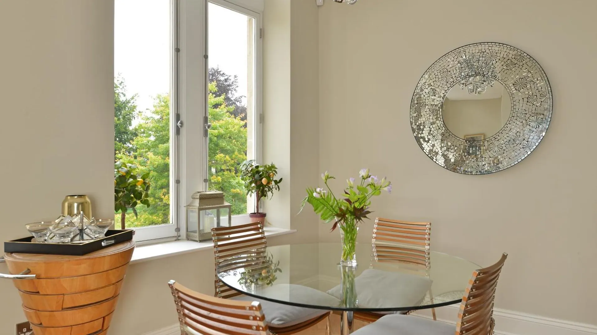 Guest house Apartment 1 24 Cathedral Yard Cathedral View Exeter